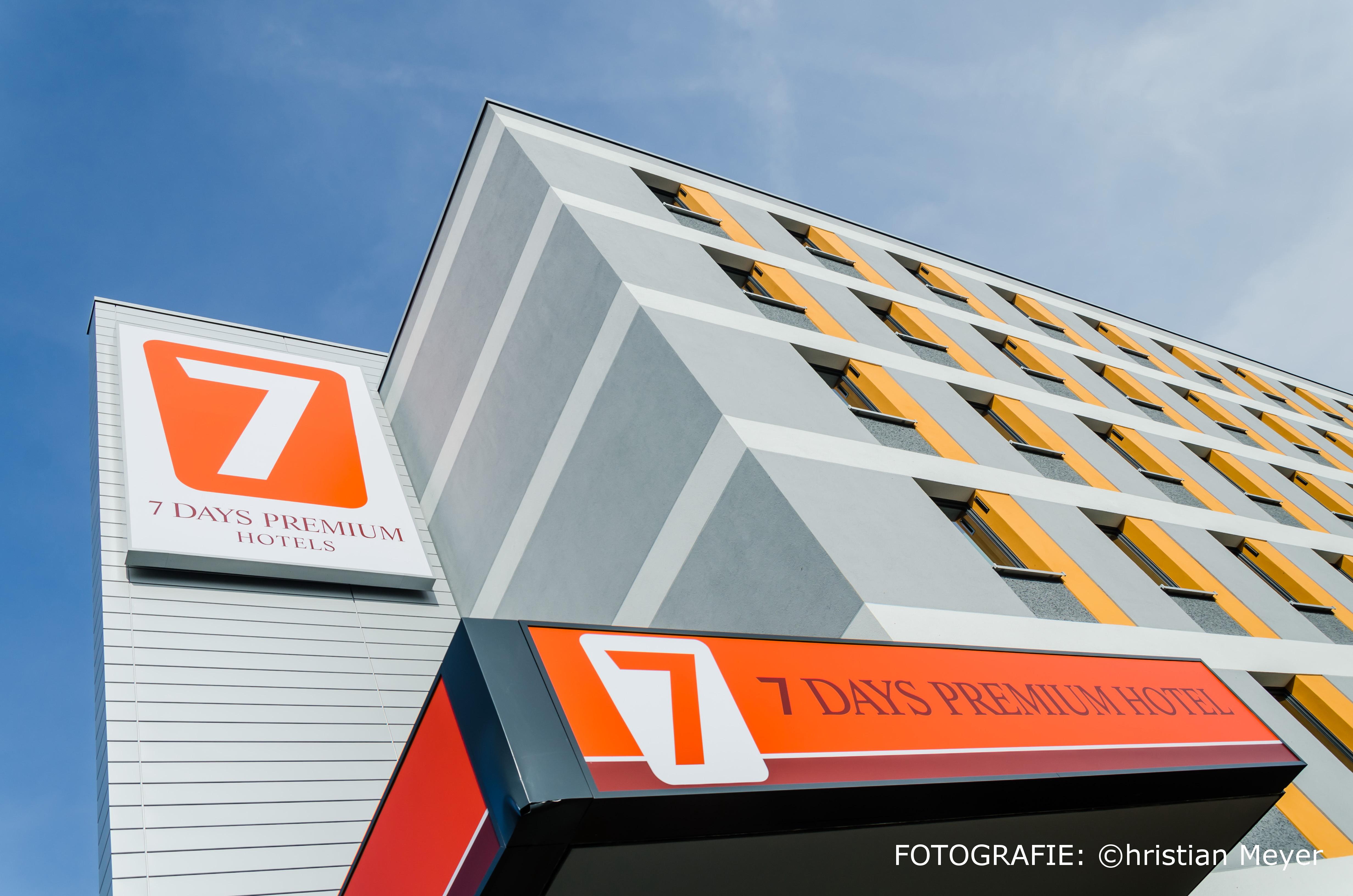 Campanile Leipzig Halle Airport Schkeuditz Exterior photo